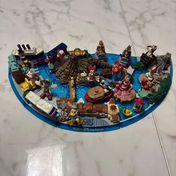 도쿄디즈니씨 미니어처 피규어 세트