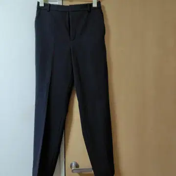 다크 그레이 슬랙스 38 사이즈