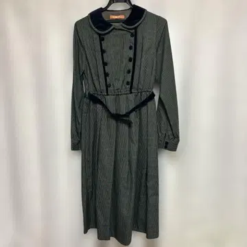 Fi.n.t 벨벳 사용 더블 버튼 체크 원피스