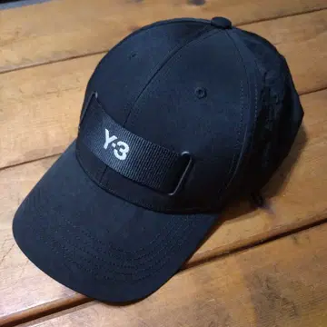 Y-3 블랙 캡 스트랩 포함