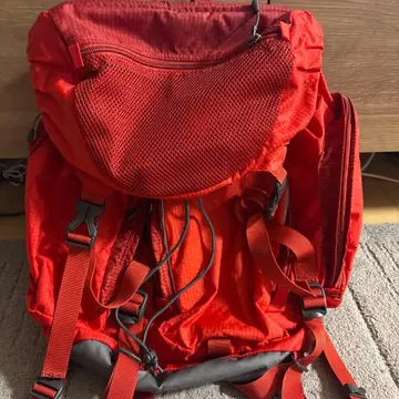 몽벨 키즈 빨간색 백팩
