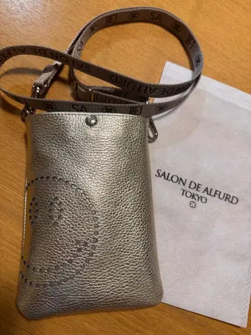 SALON DE ALFURD 숄더백 실버