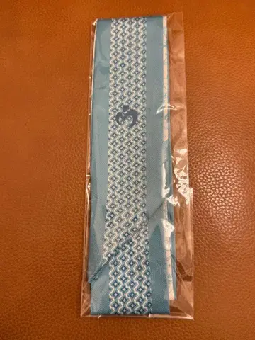 미세스 MAGICAL10YEARS LANDMARK 스카프