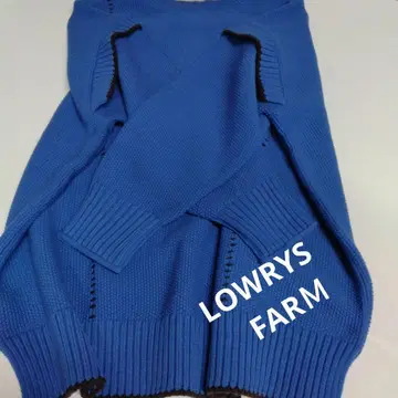 LOWRYS FARM 스웨터