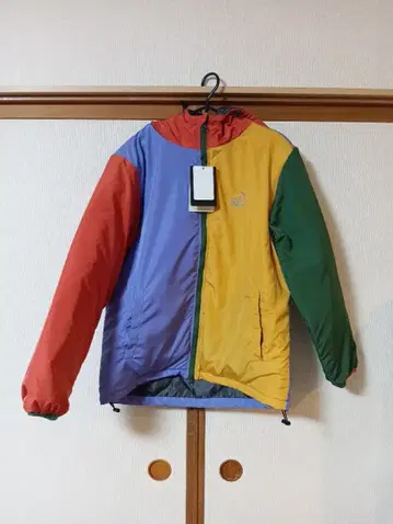 고 슬로우 카라반 멀티 컬러 다운 자켓 M 사이즈