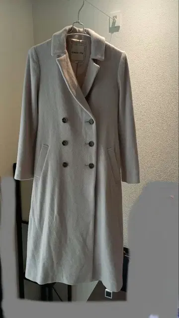 백 볼륨 코트 아푸와이저 리셰 울 코트