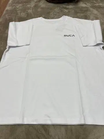 RVCA 화이트 T셔츠