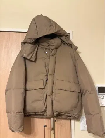 AURALEE LIGHT FINX POLYESTER DOWN