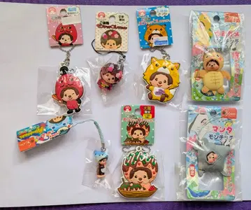 지역 한정 몽치치 스트랩, 키링 7개 세트