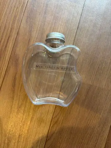 Mrs. GREEN APPLE 미세스 타워 레코드 콜라보 카페 보틀