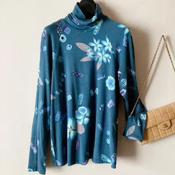 레오나르 스포츠 *고급 실크 혼방 저지 하이넥 스무스 티셔츠*L