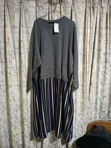 택 포함 새상품 8L 니트 절개 원피스