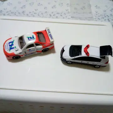 넘버 20 닛산 스카이라인 GTR 혼다 인사이트 순찰차