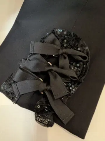 투 비 시크 스트레치 팬츠 38 밑단 프릴 리본 스팽글 블랙