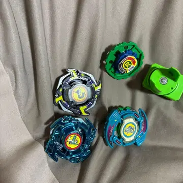 베이블레이드 세트 4개