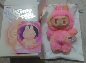 새상품 LOYALTY 러브브 Big into Energy POP MART