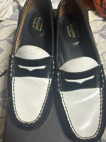 G.H.BASS 블랙 화이트 로퍼