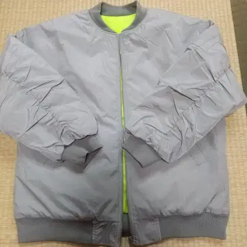 인 더 마켓 MA-1 자켓