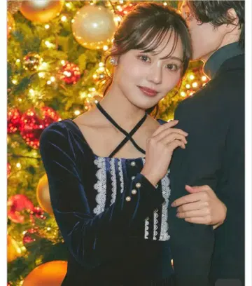 넥 리본 포함 펄 & 레이스 장식 백 레이스업 벨로아 원피스