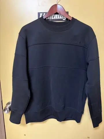 캡틴스 헬름 M 블랙 맨투맨 captains helm