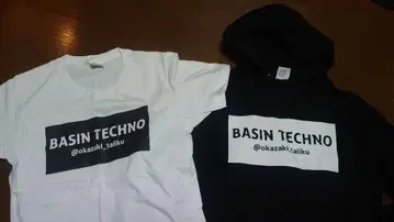 오카자키 타이이쿠 BASIN TECHNO 티셔츠 후드티 세트