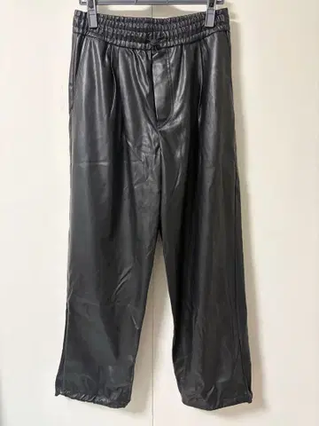 ZARA 블랙 가죽풍 이지 팬츠