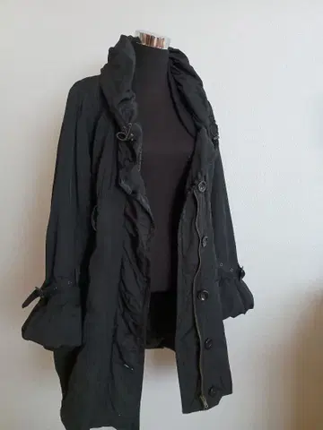 CLE des ZONES 클레데존 블랙 코트 미량 코쿤형