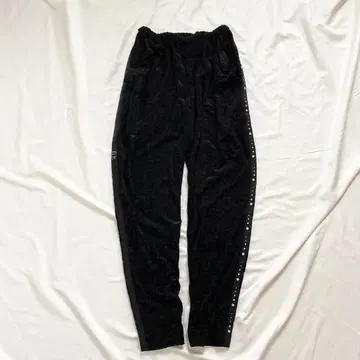 이타리야 라메 벨로아 사이드 큐빅 팬츠 블랙