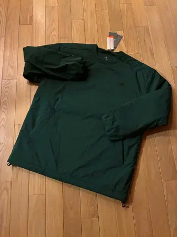 뉴발란스 다크 그린 긴팔 상의