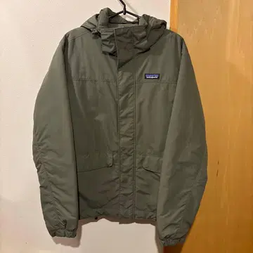 새상품급 파타고니아 이스마스 자켓 M 다운 올리브