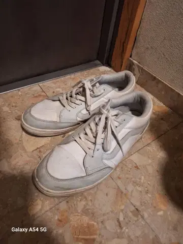 Vans 화이트 그레이 스니커즈