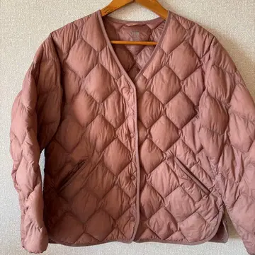 유니클로 울트라 다운 릴랙스 자켓 핑크 계열