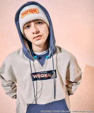 [ STRANGER THINGS ] 콜라보 배색 후드티