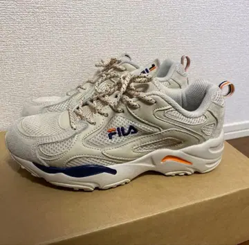 FILA 스니커즈 베이지 23.5cm