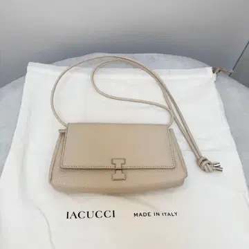 이아쿠치 아바 월렛 숄더 CERVO