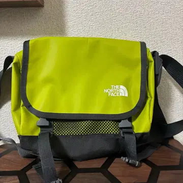 THE NORTH FACE 숄더백 라임 그린