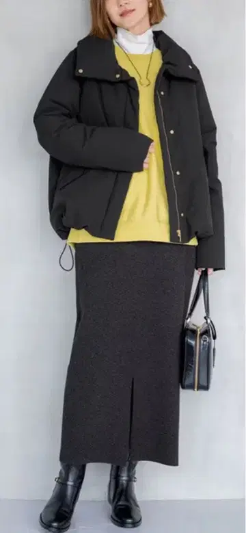 23구 2025aw 캐시미어 블렌드 I 라인 니트 스커트 차콜