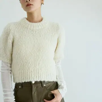 ADAM ET ROPE' 슬라브 하프 슬리브 니트