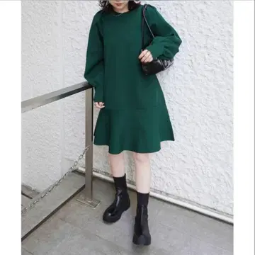 새상품급 퍼프 슬리브 절개 플레어 원피스