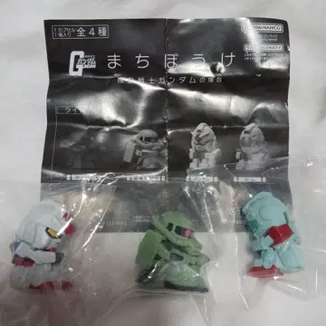 마치보케 건담 기동전사 건담의 경우 자쿠 건담 짐 3개 세트