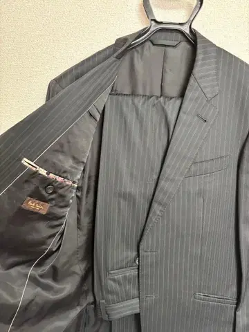 폴 스미스 블랙 스트라이프 수트