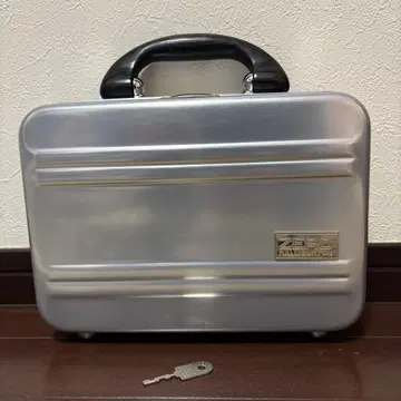 ZEROHALLIBURTON 알루미늄 비즈니스 백 열쇠 포함