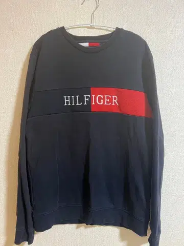 TOMMY HILFIGER 네이비 맨투맨 L 사이즈