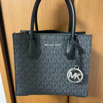 MICHAEL KORS 블랙 토트백