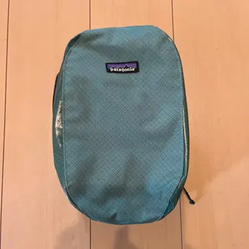 Patagonia 블랙홀 큐브 6L 그린