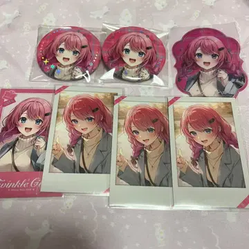 니지산지 Twinkle gifts 쿠라모치 메루토 캔뱃지 폴라로이드