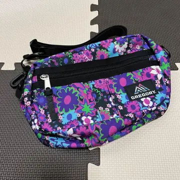 그레고리 숄더백