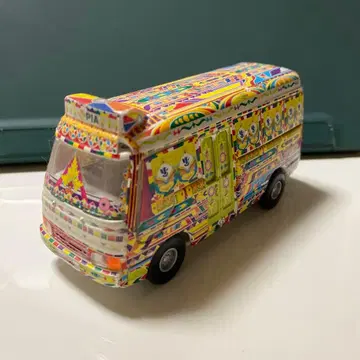 PIA 컬러풀 미니 버스