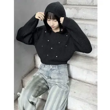 무루아 하트 스터드 디자인 니트 후드티 완판템