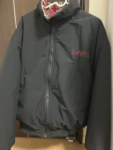 M 사이즈 지저인 리버서블 다운 블랙 레드